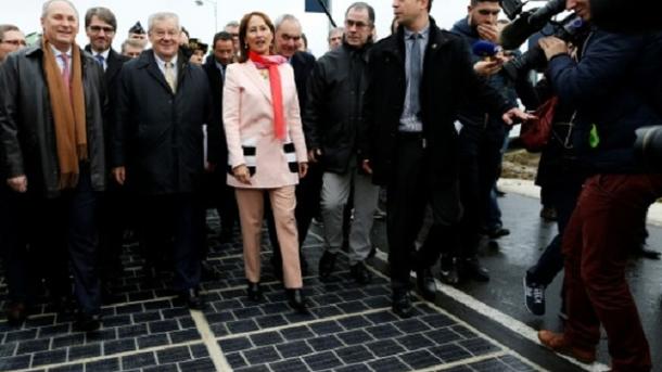 Во Франции открыли первое "солнечное шоссе"