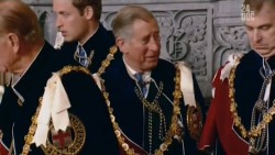  II:   / Queen Elizabeth II : Family History (2016) WEBRip (720p)