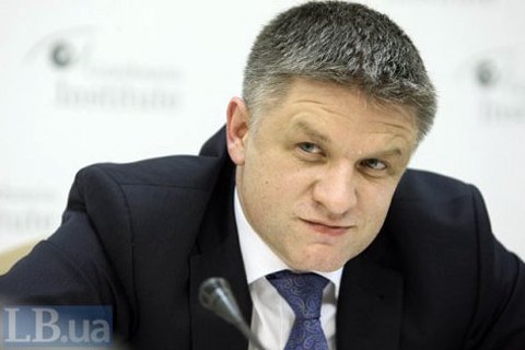 Украина должна законодательно биться с "вечнозелеными" патентами в фармацевтике, – Шимкив