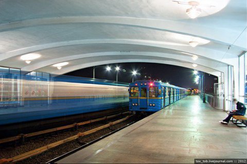 Еще одна станция метрополитен в Киеве откажется от торговли жетонов