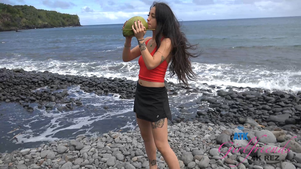[ATKGirlfriends.com] Mi Ha Doan (Virtual Vacation Hawaii 11/14) [2019 г., POV, Blowjob, Footjob, Sex in Car, 2160p]