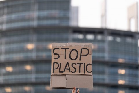 Германия с 2020 года запретит пластиковые пакеты
